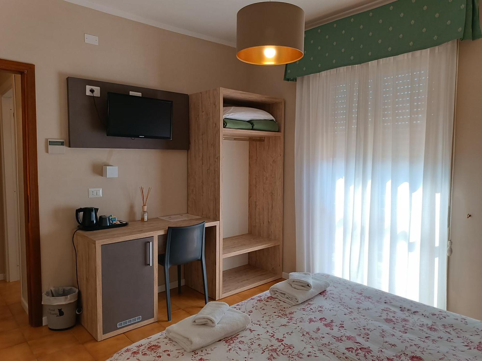 Hotel Il Roscio Attigliano Esterno foto