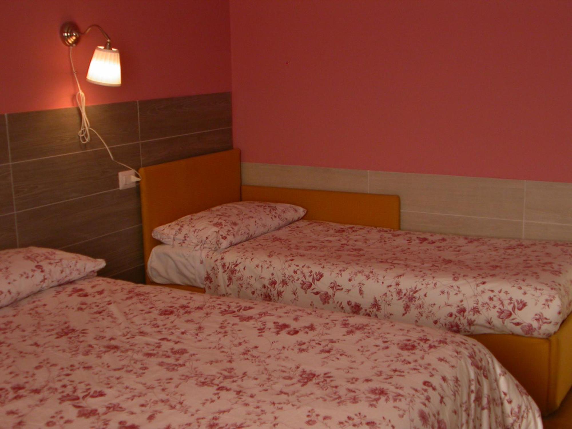 Hotel Il Roscio Attigliano Esterno foto