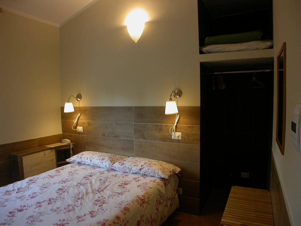 Hotel Il Roscio Attigliano Esterno foto