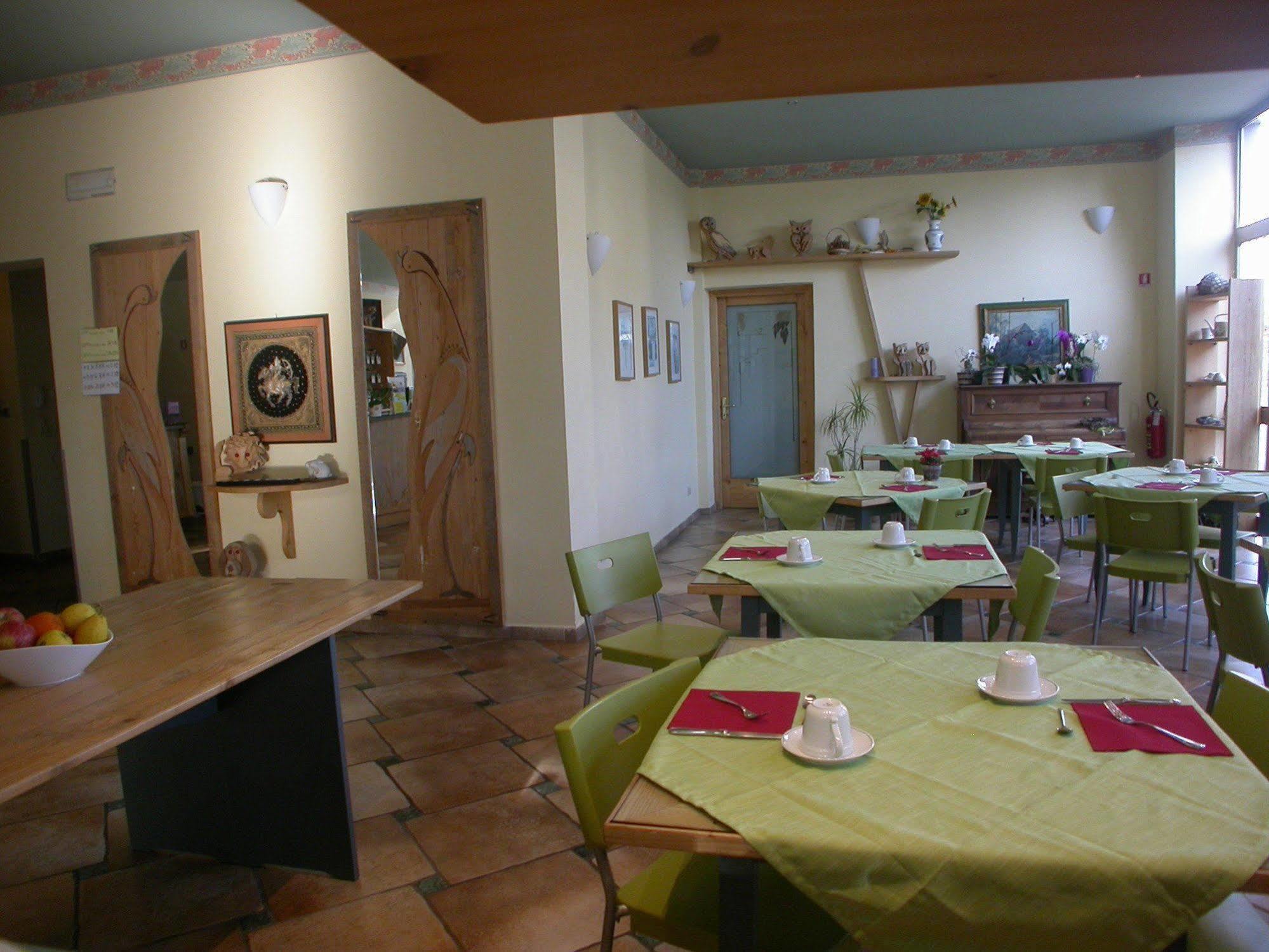 Hotel Il Roscio Attigliano Esterno foto