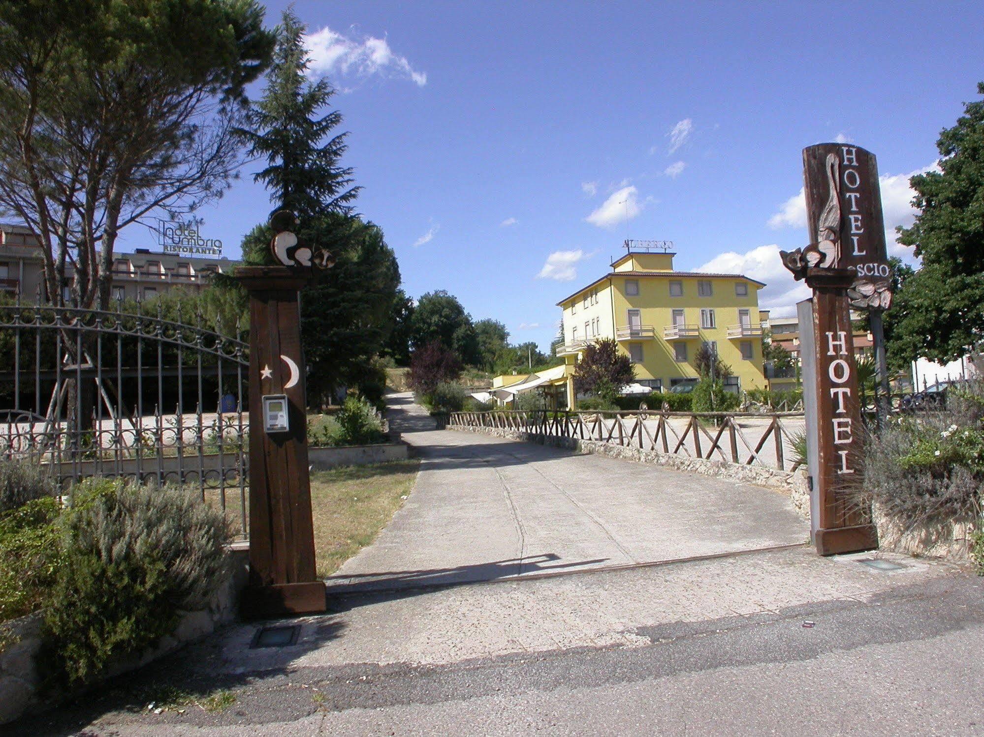 Hotel Il Roscio Attigliano Esterno foto