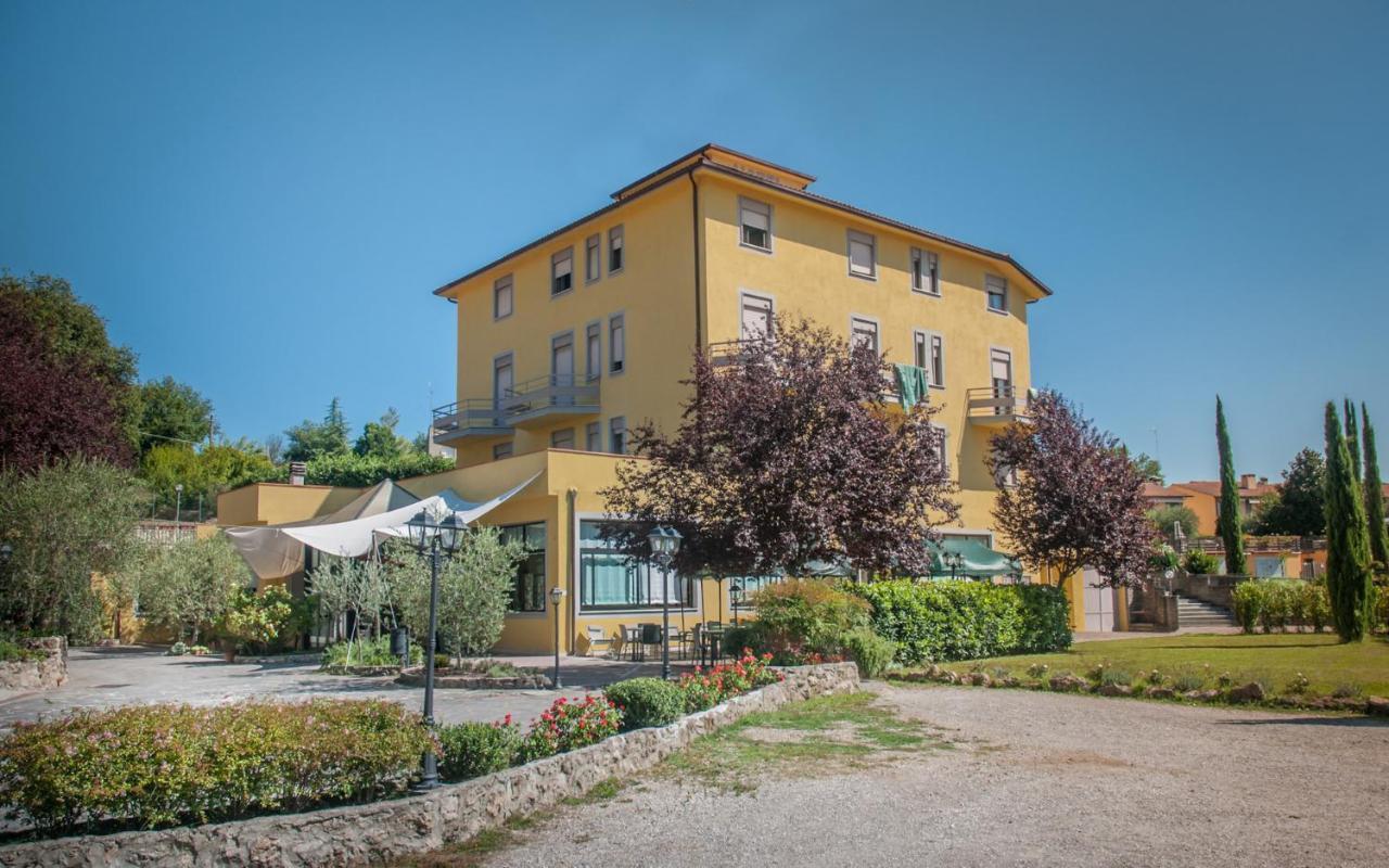 Hotel Il Roscio Attigliano Esterno foto